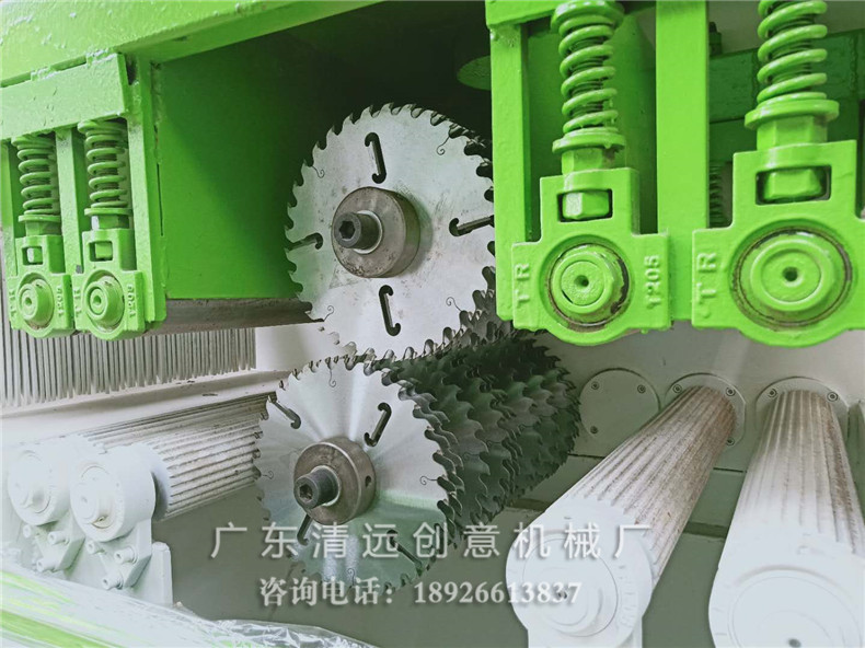方木多片鋸內(nèi)倉采用上下軸多片鋸，超薄鋸片更省材，出材率高達(dá)80%以上